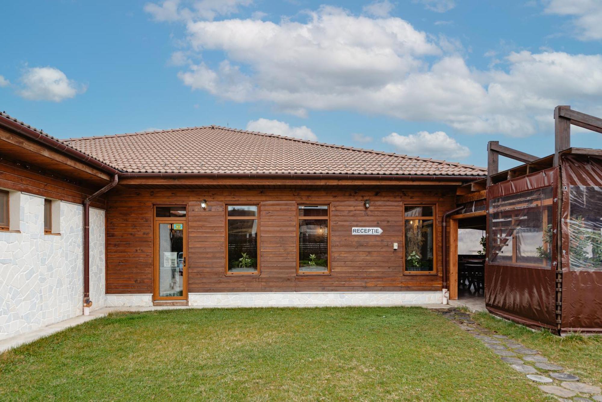 Casa Dinainte Spa Resort (Adults Only) Sălicea Exterior foto